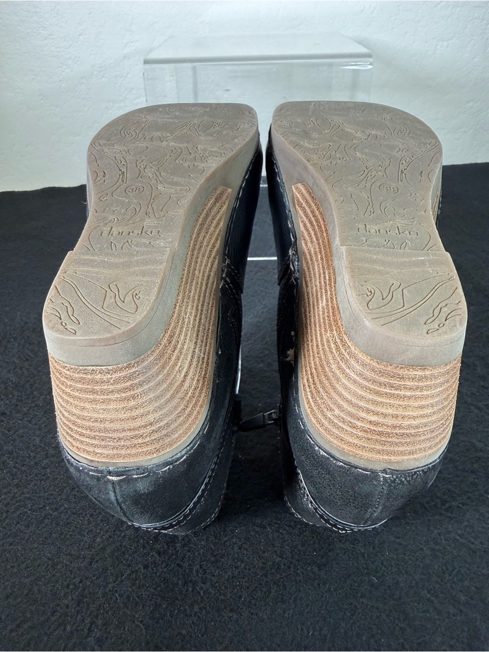 Dansko Shirley Wedge Black Leather Ankle Boots Booties Size 38 LIKE NEW EUC - Picture 12 of 14